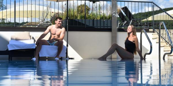 In- & Outdoorpool