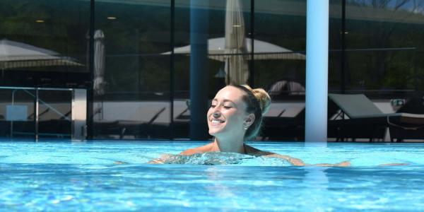 In- & Outdoorpool